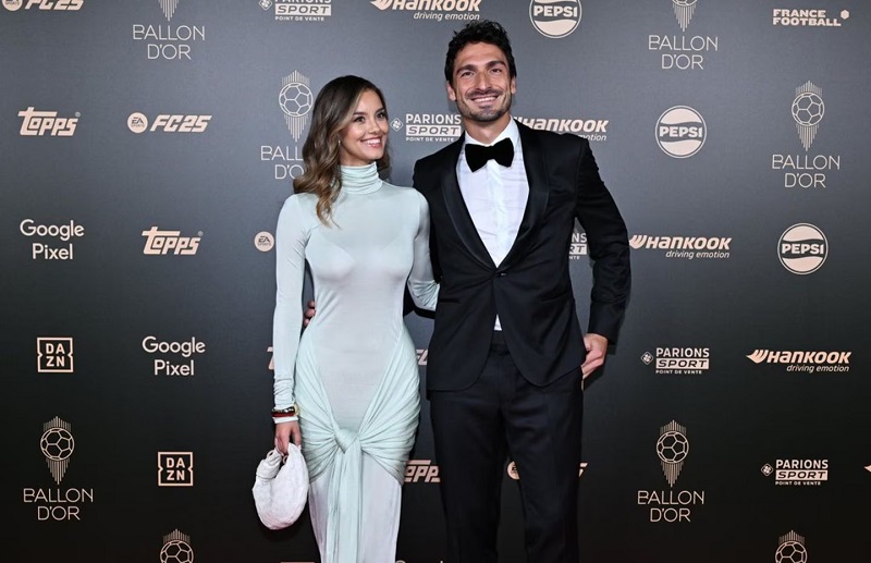 Hummels và Nicola