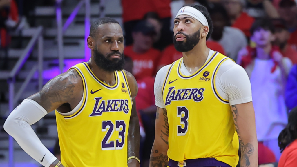 Lakers không có kế hoạch chia tay bộ đôi LeBron James và Anthony Davis.